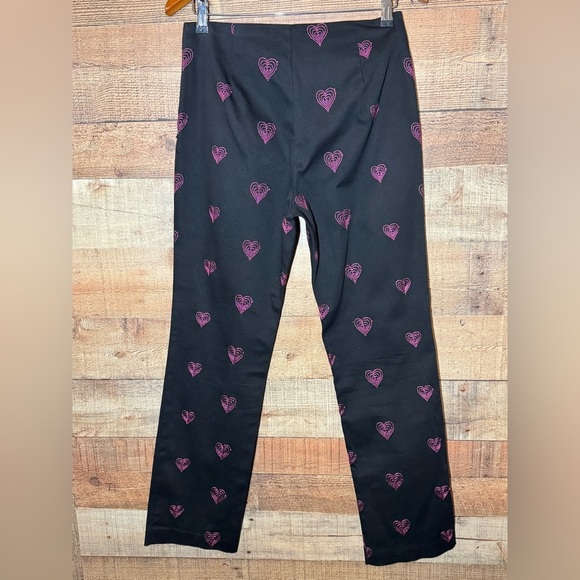 🌻 Alanni by Donny Brook Embroidered Pink Hearts on Black Pants Women’s size 4 🩷💕 - Picture 2 of 7